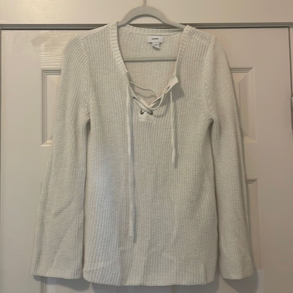 Old navy white sweater with front tie